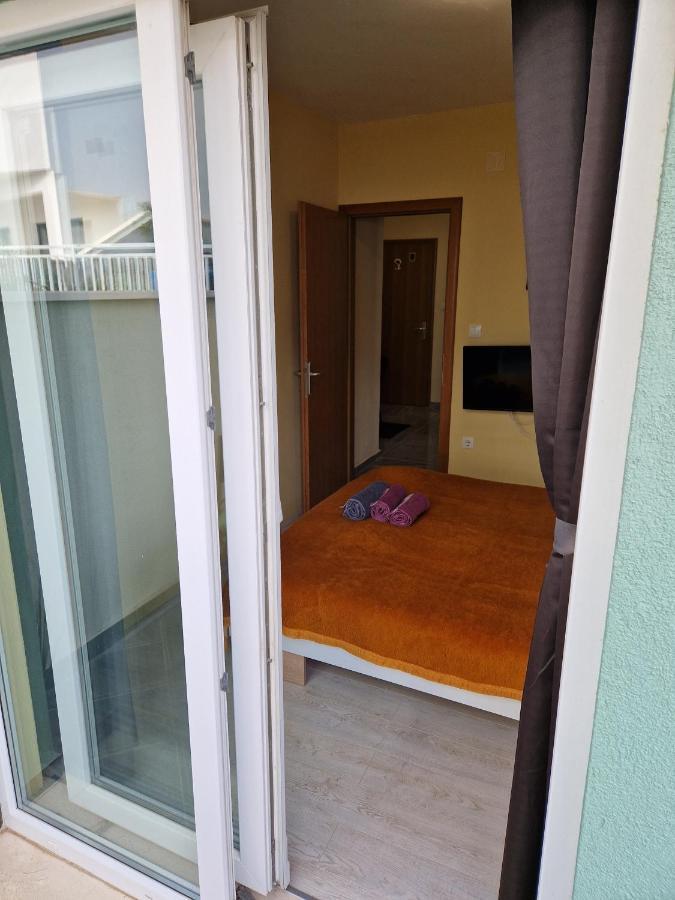 Apartments Ivano Klek Extérieur photo