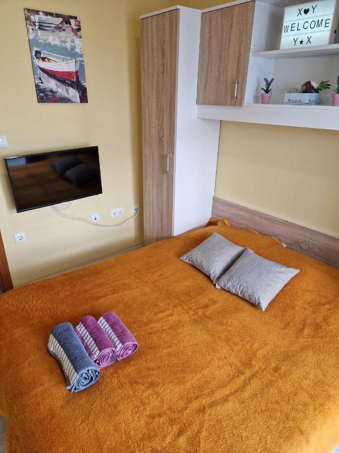 Apartments Ivano Klek Extérieur photo