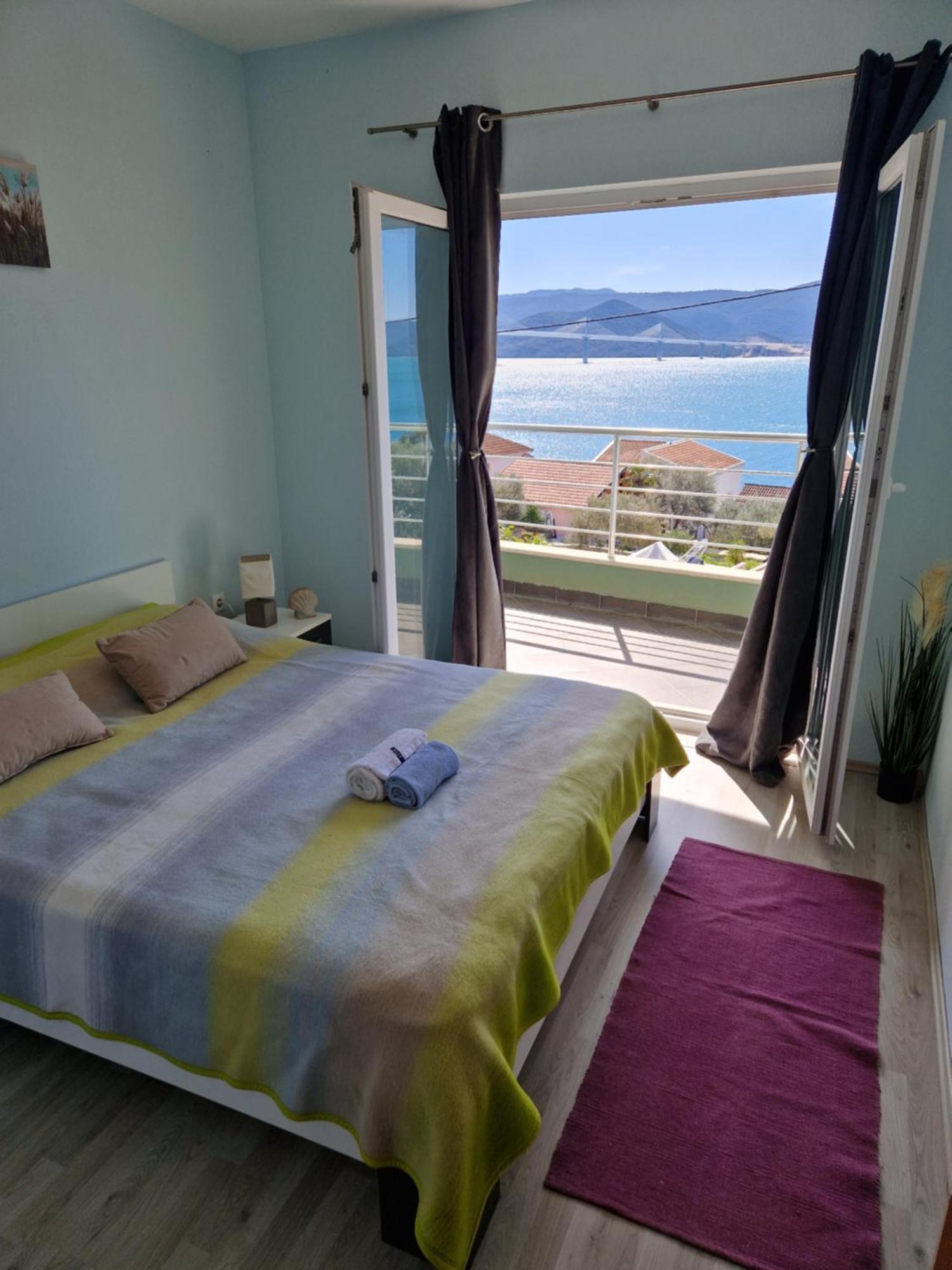 Apartments Ivano Klek Chambre photo