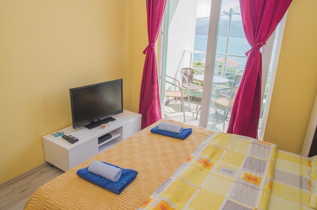 Apartments Ivano Klek Extérieur photo